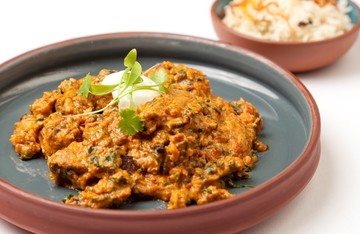 Turkey Curry in Jungle Style with Fresh Fenugreek